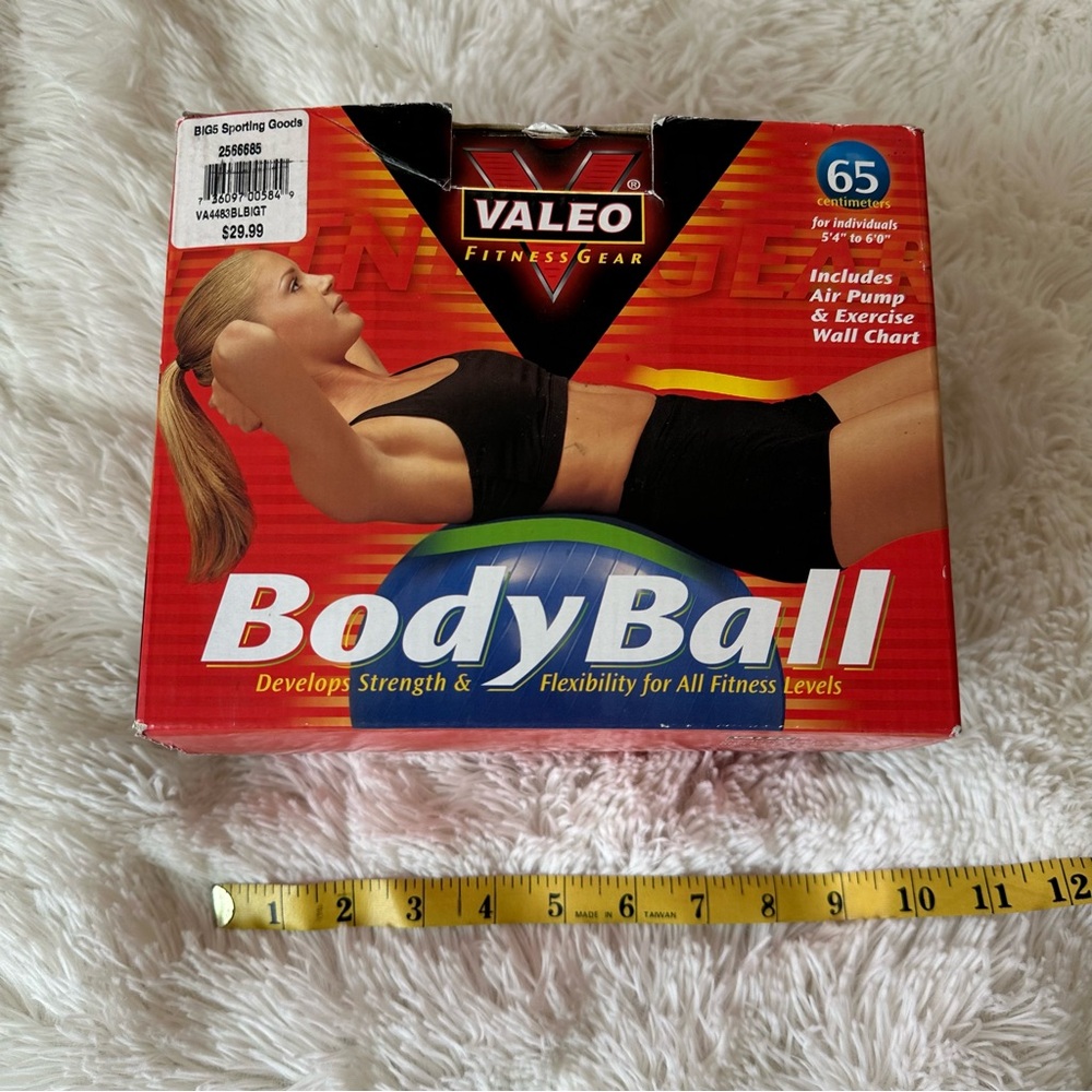Valeo BodyBall Fitness Exercise Workout Ball - Picture 2 of 5